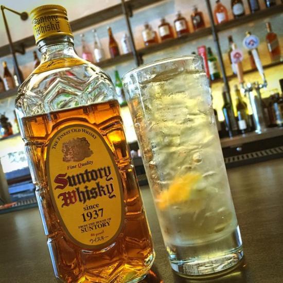 Rượu Suntory Whisky - Tinh Hoa Thưởng Thức Từ Đất Nước Mặt Trời Mọc