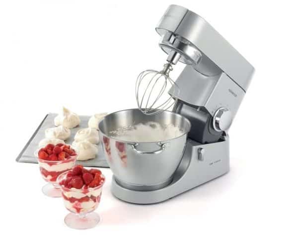 máy trộn bột kitchenaid và kenwood