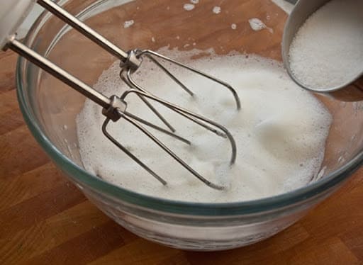 cách làm bánh kem bằng sữa tươi