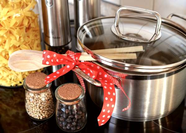 Bí quyết đầu bếp: Bảo quản dụng cụ làm việc an toàn