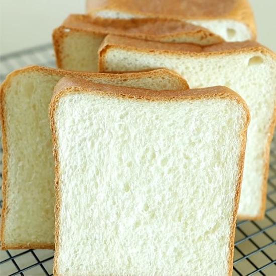 Cách làm bánh mì sandwich đơn giản và dễ dàng