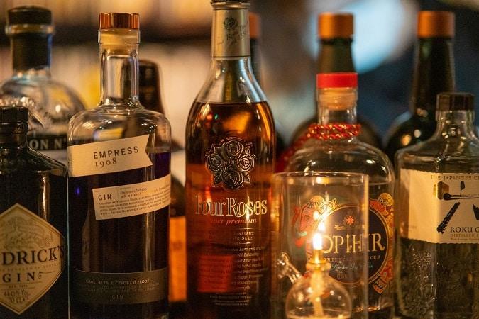 Tìm Hiểu Sự Khác Biệt Rượu Bourbon và Rượu Whiskey