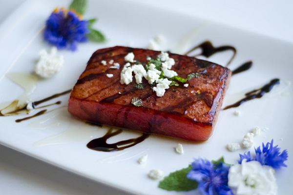 Sushi cá ngừ: Những bài học sáng tạo và sự thật đằng sau món ăn hấp dẫn này