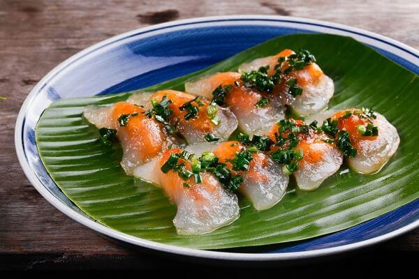 Banh bot loc nhan tom thit