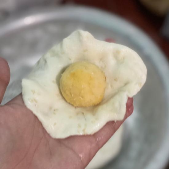 Bánh cam nhân đậu xanh: một trải nghiệm đáng nhớ với ẩm thực