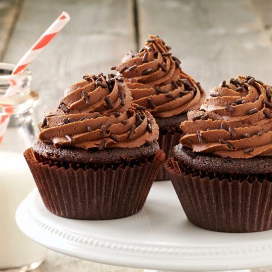 Chinh phục thử thách làm bánh cupcake độc đáo