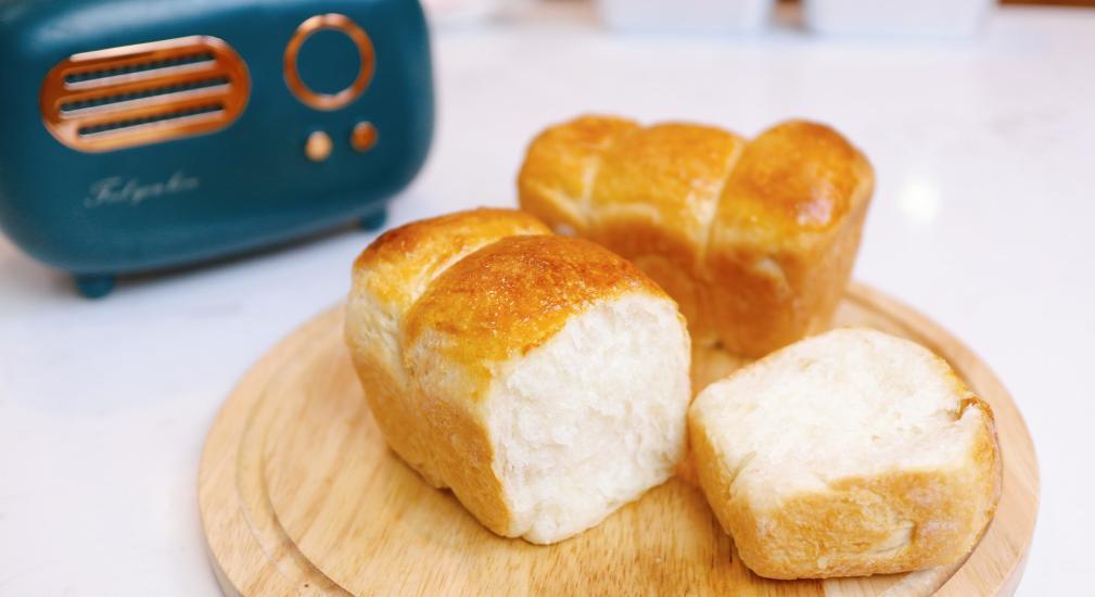 Bánh mì hấp dẫn từ nồi chiên không dầu, không cần nhồi bộ