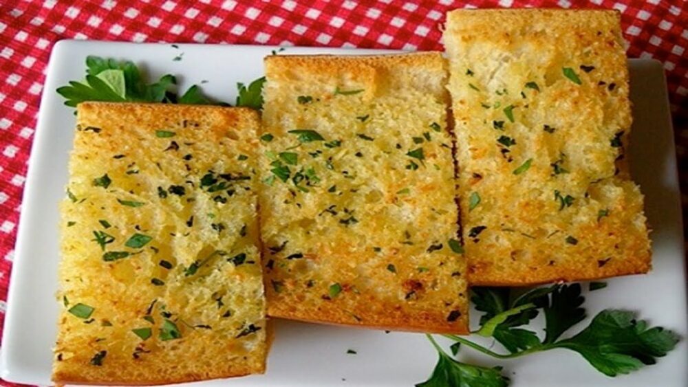 Cách làm bánh mì bơ tỏi