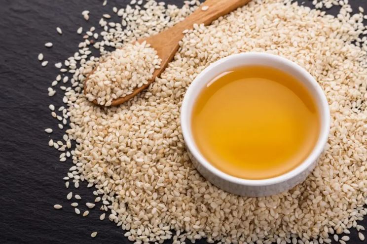 Dầu mè: Một nguyên liệu quan trọng và những điều cần biết