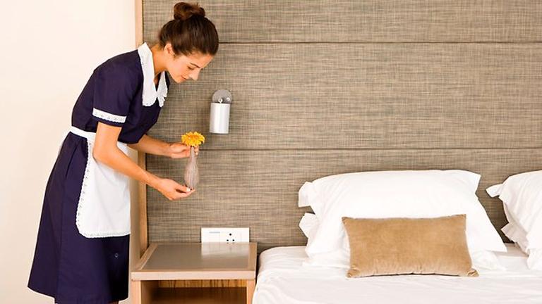 Những Phương pháp Vệ sinh Chuyên nghiệp mà Housekeeping Cần Biết