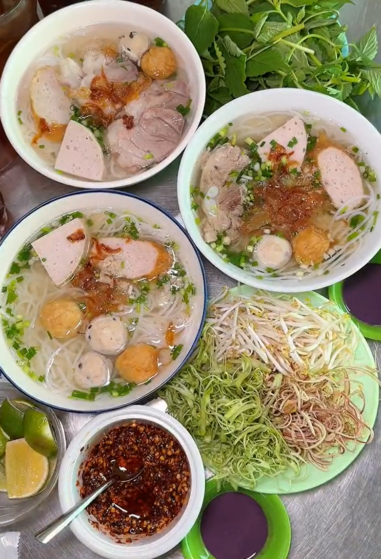 Khóa học làm bún mọc siêu ngon để mở quán