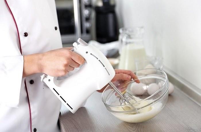 nên mua máy đánh trứng loại nào