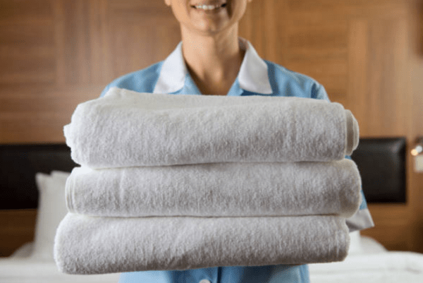 Cách thức kiểm tra và bảo quản hàng vải trong Housekeeping khách sạn