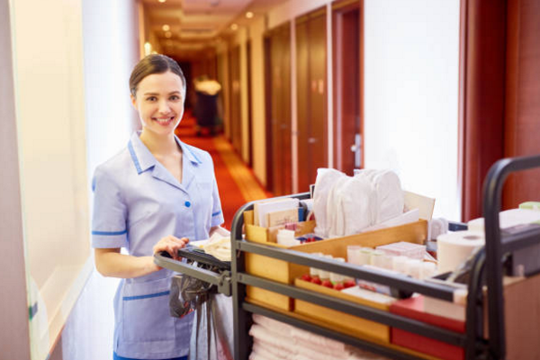 Các công cụ vệ sinh chuyên dụng cho Housekeeping khách sạn
